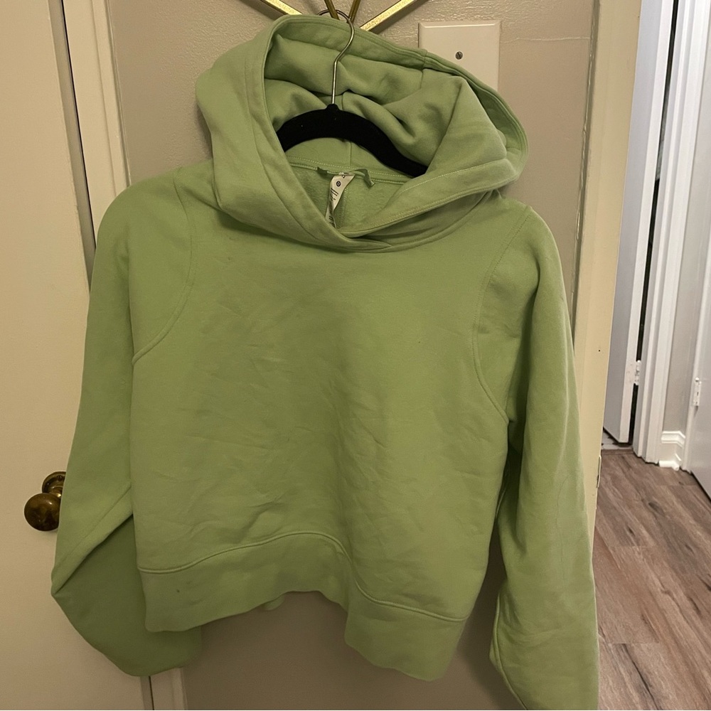 🍋Lululemon Cropped Loungeful Hoodie. Size 12